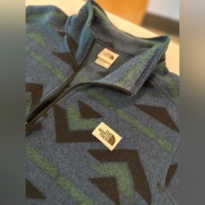 North Face Men’s Pullover Fleece size Large
